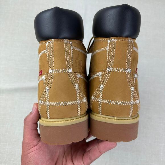 ? Timberland x Supreme 6\